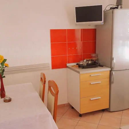 Two Bedroom With Balcony And Sea View Appartamento