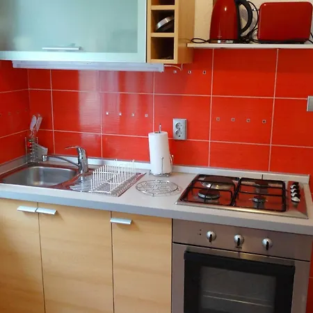 Two Bedroom With Balcony And Sea View Appartamento *
